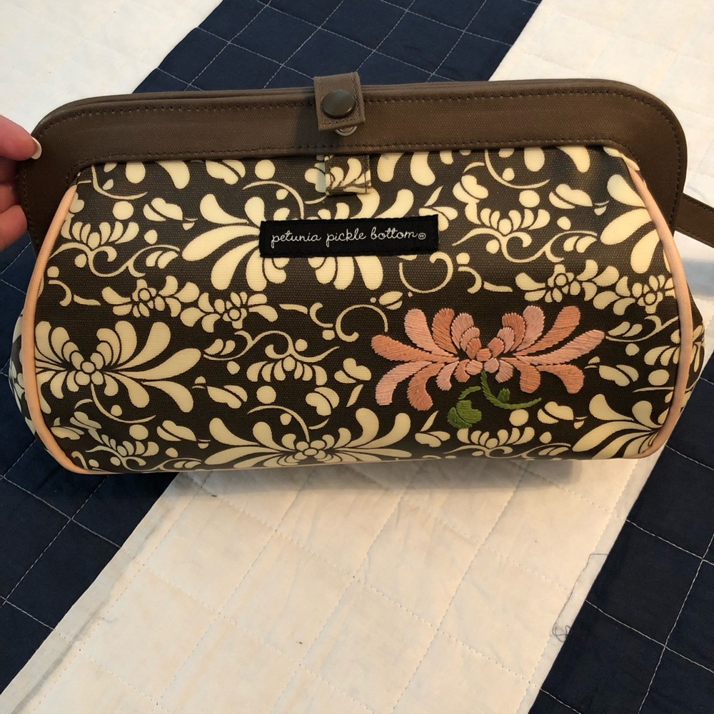 New Petunia Pickle Bottom Bag